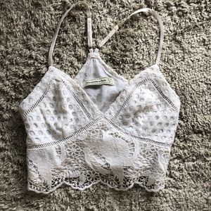 ABERCROMBIE LACE TOP